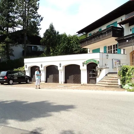 兰德豪斯英怎伯格酒店 *